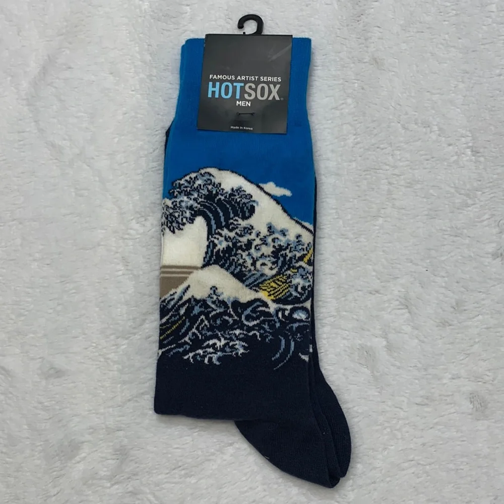 🌹NWT HOT SOX • MenS Famous Artist Series Great Waves Blue & White Crew Socks
